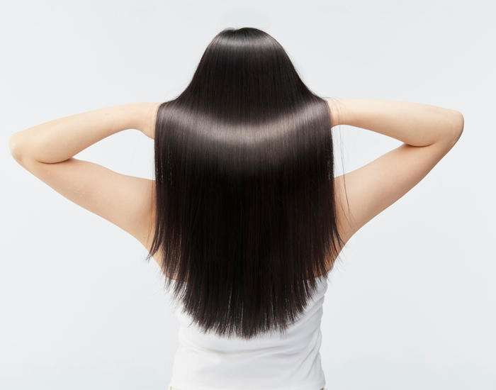 Weak hair, brittle nails, and dull skin: causes and how to strengthen them from within